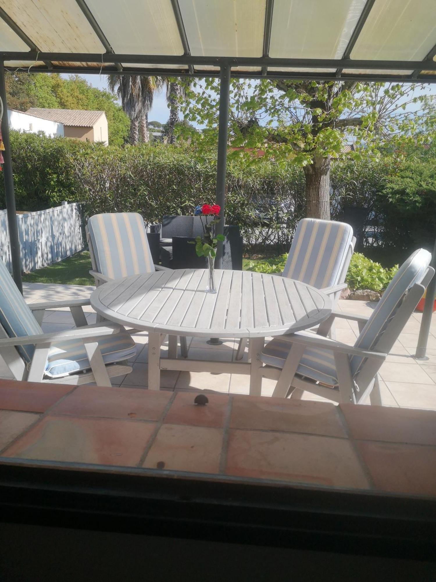 Le Mas Du Bijou Bleu Puget-sur Argens Zimmer foto